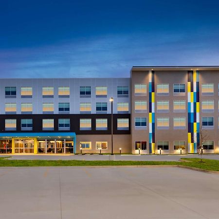 Tru By Hilton Oshkosh Exterior foto